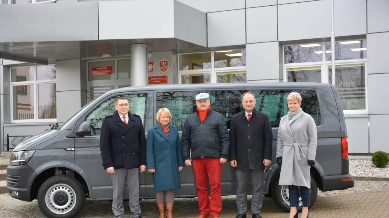 Nowy samochód dla pułtuskiego DPS-u 