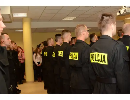 Dwóch nowych funkcjonariuszy w Komendzie Pułtuskiej Policji