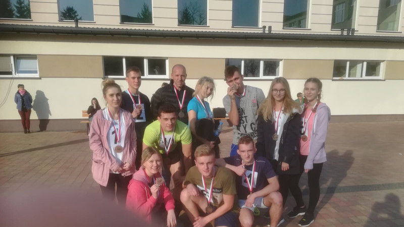 Bieg sztafetowy - Dla Niepodległej w Golądkowie