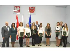 Starosta Pułtuski - Jan Zalewski wręczył stypendia pułtuskim uczniom