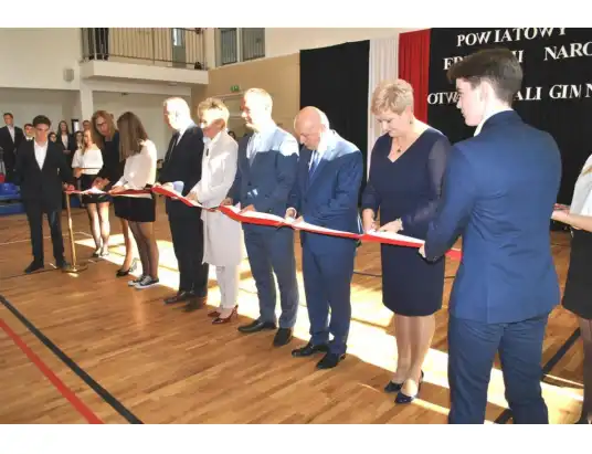 Nowa hala sportowa przy LO w Pułtusku oficjalnie otwarta
