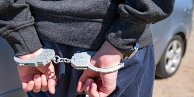 23-latek miał znęcać się nad matką. Zaatakował też pułtuskich policjantów