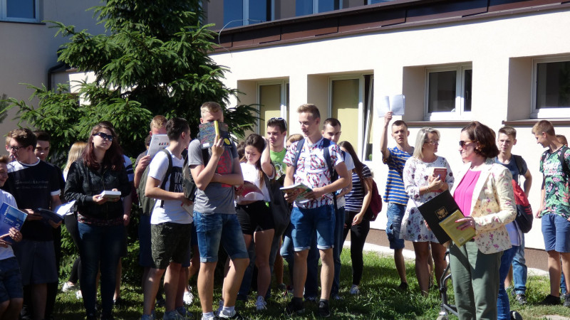 Moda na książkę i czytelnictwo