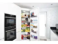 Dobra organizacja lodówki. Jak w prosty sposób wydłużyć jakość i smak jedzenia? 