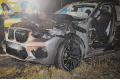 BMW zderzyło się z łosiem na DK61. Dwie młode osoby trafiły do szpitala
