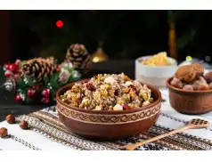 Ziarna maku i pszenicy. Symbolika życia i śmierci w kutii i łazankach na wigilijnym stole