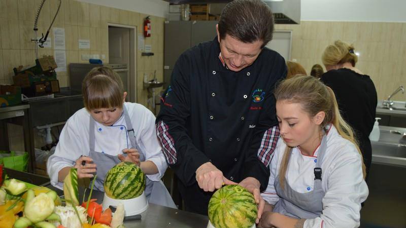 Kurs carvingu pod okiem eksperta Marka Rybackiego