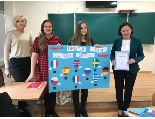 Konkurs na plakat promujący naukę języków obcych rozstrzygnięty!