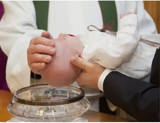 Chrzest to szczególny moment w życiu Twojego dziecka