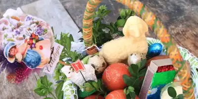 Co włożyć do koszyczka wielkanocnego?