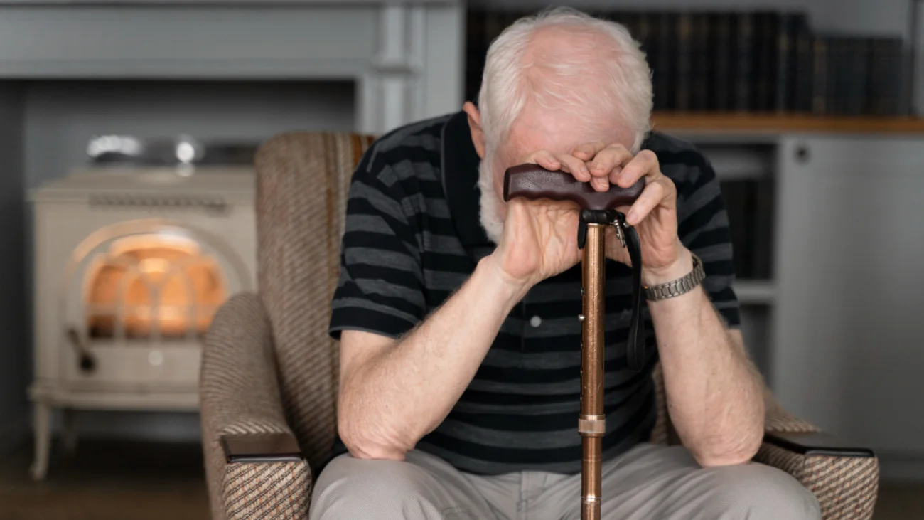 Seniorzy z powiatu pułtuskiego stracili prawie 400 tys. zł. Zaczęło się od reklamy w internecie