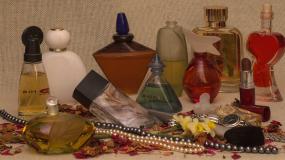 Ukradli perfumy z drogerii w Pułtusku, zarejestrowały ich kamery
