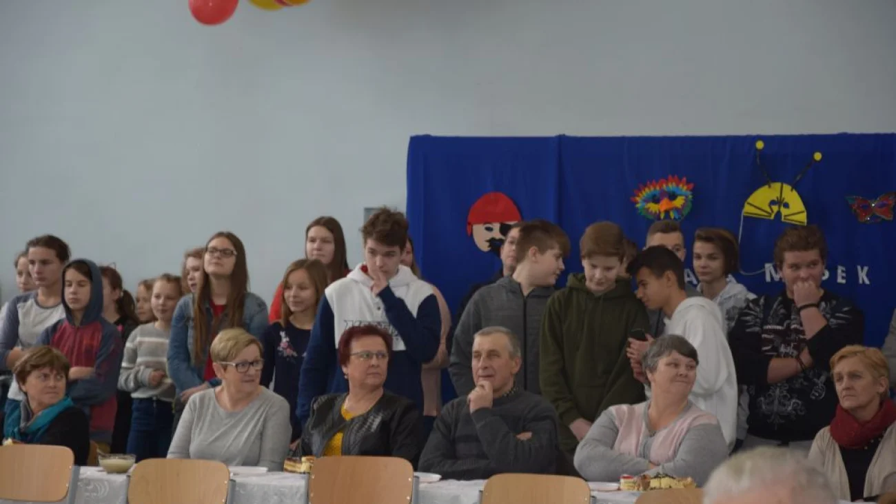 Święto Babci i Dziadka w Szkole w Nowym Niestępowie