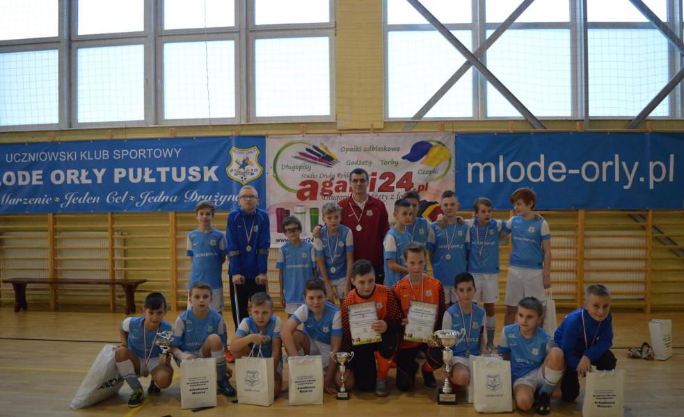 U-12 - Ogólnopolski Turniej Halowej Piłki Nożnej Młodych Orłów Nadnarwianki