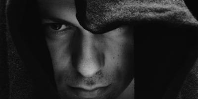 Złamał nos mężczyźnie. Grozi mu 5 lat więzienia