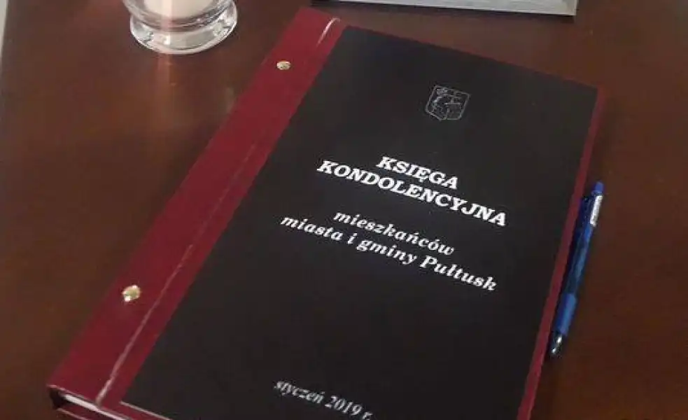 Mieszkańcy miasta i gminy Pułtusk mogą wpisać się do księgi kondolencyjnej.