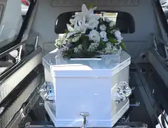 Trumna czy urna? Z czym wiąże się wybór konkretnego typu pochówku?