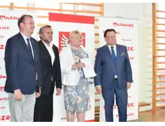 Marszałek Województwa Mazowieckiego wsparł zdalne nauczanie w pułtuskiej dwójce