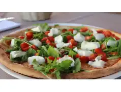 Jak przygotować ciasto na pizzę bez drożdży?