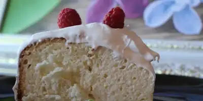 Łatwe i szybkie ciasto z owocami sezonowymi. Rozkosz dla podniebienia.