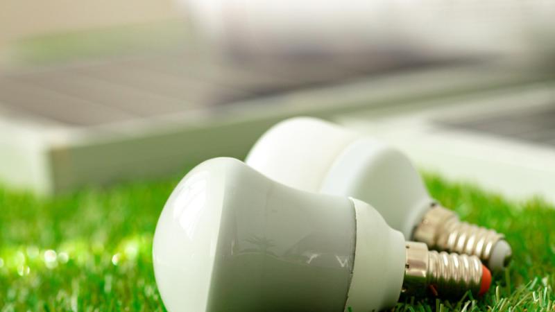 309 nowych lamp LED w pułtuskiej „Czwórce”. Modernizacja za ponad 146 tys. zł