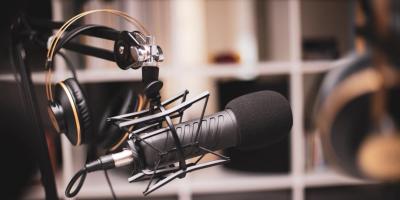 Kiedy warto odwiedzić internetowy bank głosów?