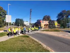 Policjanci przypominają o bezpieczeństwie na drogach powiatu pułtuskiego