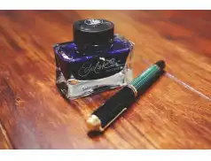 Jak usunąć atrament/ tusz z długopisu z ubrań? My wiemy!