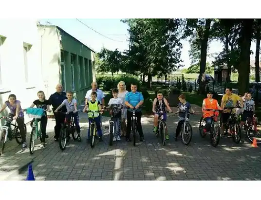 Wszyscy uczniowie zdali egzamin na kartę rowerową