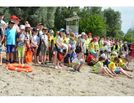 KRĘCI MNIE BEZPIECZEŃSTWO NAD WODĄ - piknik nad rzeką Narew w Pułtusku 