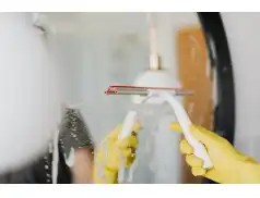 5 środków czystości, których nie może zabraknąć w łazience