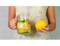 Korzyści dla organizmu. Woda z cytryną jako źródło witaminy C.