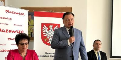 Marszałek podpisał umowy na dofinansowanie remontów strażnic OSP