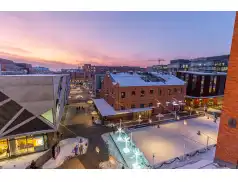 To miejsca, które warto odwiedzić w czasie ferii. Nie tylko góry przyciągają zimowym klimatem