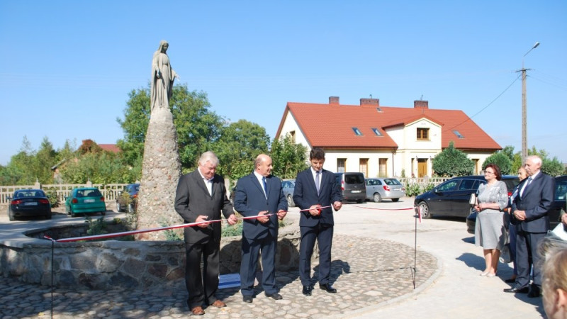 Plac Jana Pawła II w Winnicy otwarty