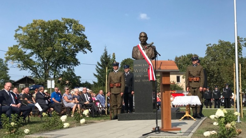 Pomnik Witosa w Pułtusku odsłonięty