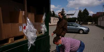 Pułtuskie Starostwo zaopatruje gminy w płyn do dezynfekcji rąk i powierzchni