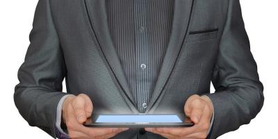 Konkurs. Do wygrania tablety i walizki.