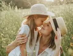 Idealny prezent na Dzień Matki? 4 doskonałe pomysły na własnoręcznie wykonane upominki 