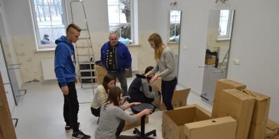 Nowe pracownie do nauki zawodu fryzjera w pułtuskim Prusie