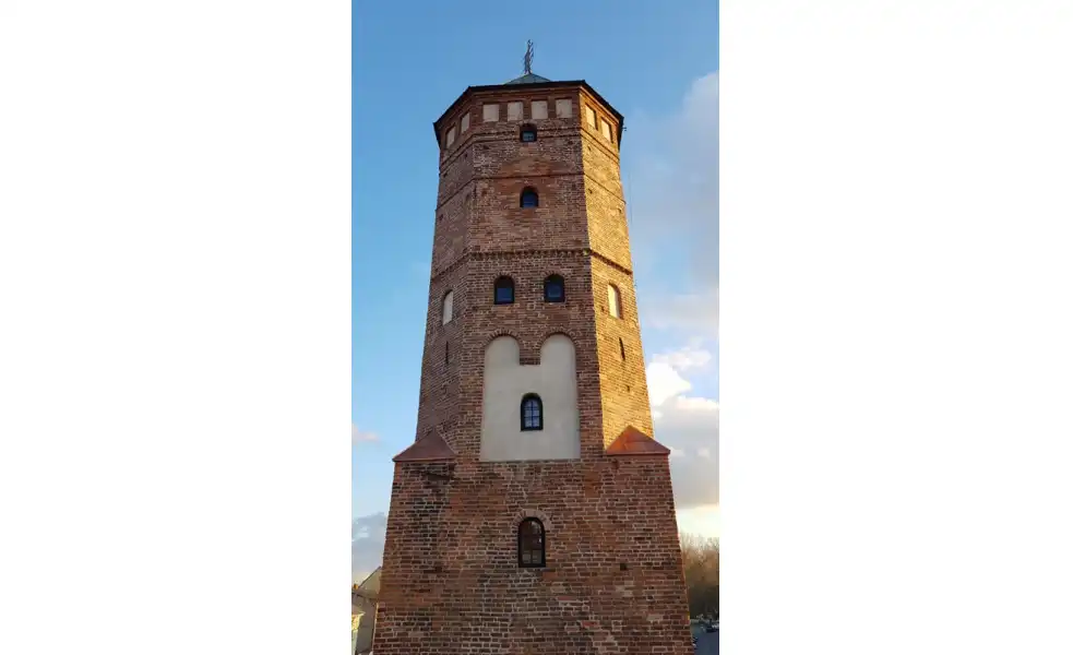 Wieża pułtuskiego Ratusza odrestaurowana