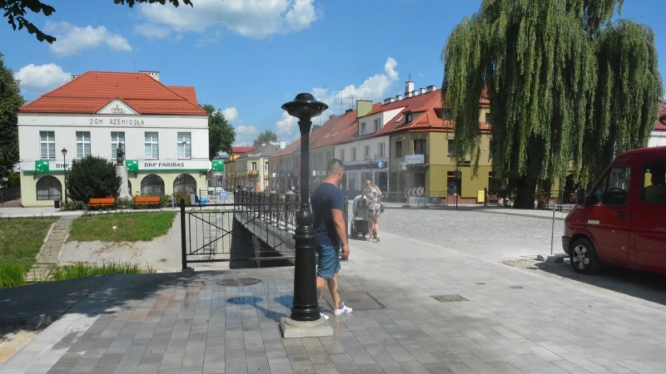 Zraszacz uliczny w Pułtusku