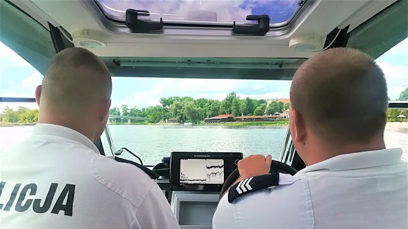 Trzeźwość i bezpieczne zachowanie na wodzie. Łamiących tych podstawowych zasad nie brakuje.