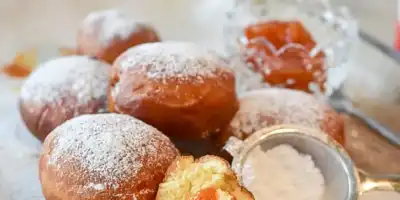 Przepis na pyszne domowe pączki