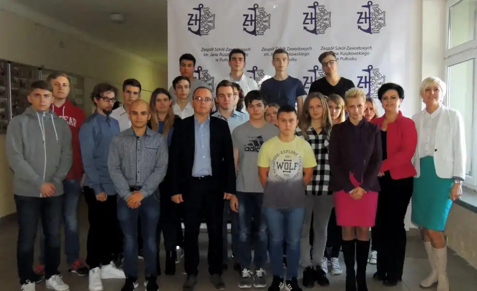 Stypendyści Ruszkowskiego - nagrodzono 22 uczniów w ramach unijnego projektu „Mazowsze-stypendia dla uczniów szkół zawodowych”