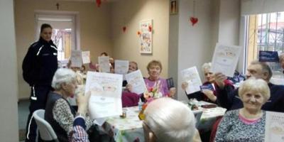 Policjanci spotkali się z pułtuskimi seniorami