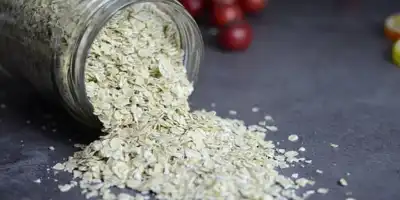 Szybkie i zdrowe śniadanie - owsianka z gruszką