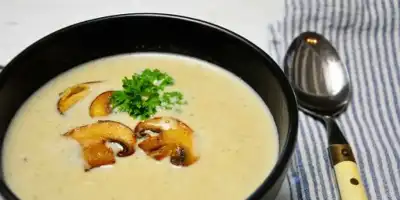 Wigilijna zupa grzybowa