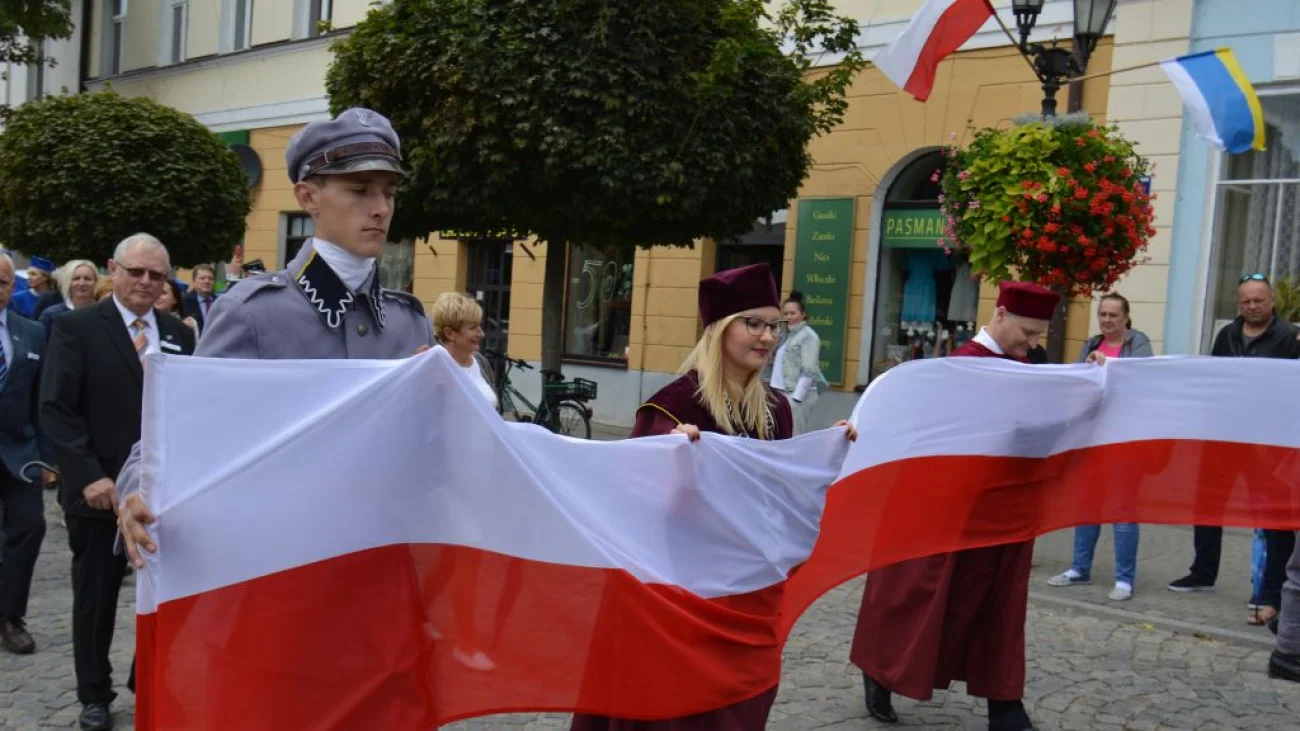 Korowód dla Niepodległej w Pułtusku w ramach Dni Patrona św. Mateusza 2018 [GALERIA ZDJĘĆ]