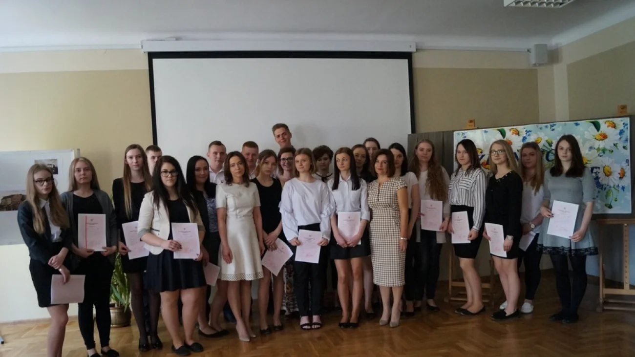 Żegnajcie przyjaciele - pożegnanie absolwentów pułtuskiego Prusa